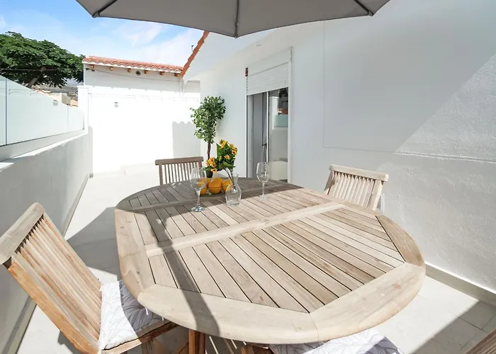 La Casita De Emily - Reformada, Bien Situada Y Con Piscina Amplia Semesterbostad *