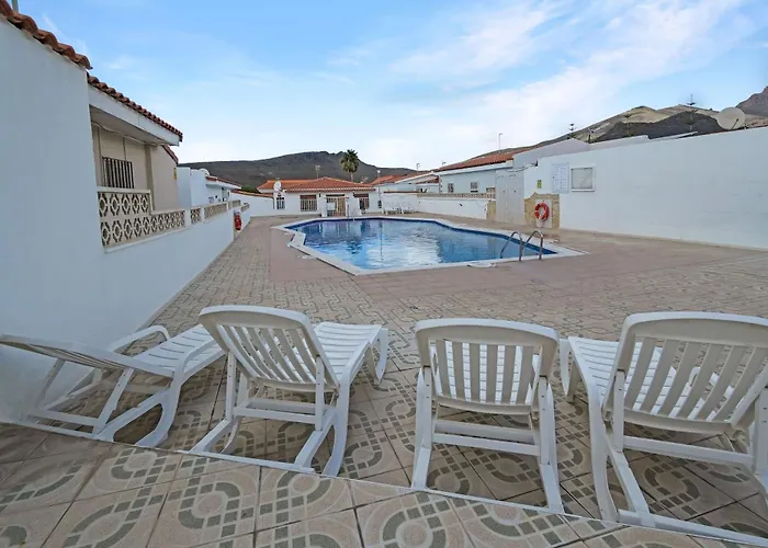 La Casita De Emily - Reformada, Bien Situada Y Con Piscina Amplia San Miguel de Abona