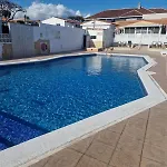 La Casita De Emily - Reformada, Bien Situada Y Con Piscina Amplia Nyaraló *