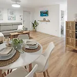 La Casita De Emily - Reformada, Bien Situada Y Con Piscina Amplia