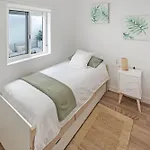 La Casita De Emily - Reformada, Bien Situada Y Con Piscina Amplia *