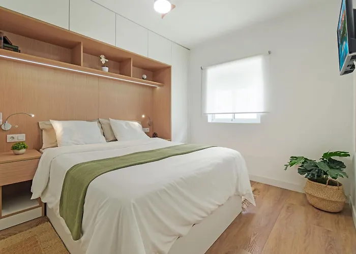 La Casita De Emily - Reformada, Bien Situada Y Con Piscina Amplia Nyaraló