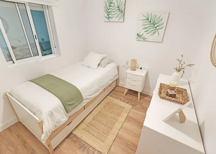 La Casita De Emily - Reformada, Bien Situada Y Con Piscina Amplia Nyaraló *