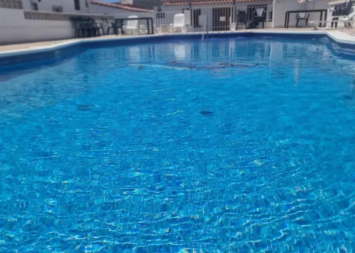 La Casita De Emily - Reformada, Bien Situada Y Con Piscina Amplia Ferienhaus